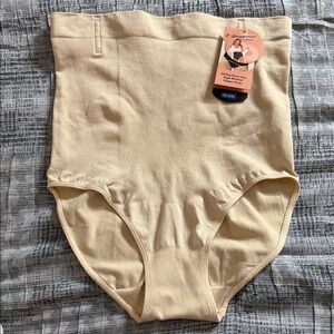 Shapermint Essentials All Day Everyday High-Waisted Shaper Panty in Beige XL/2XL
